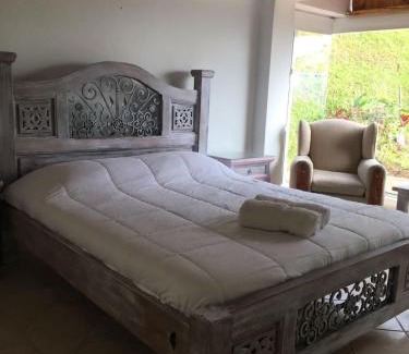 La Vega House | La Casa de la Montaña
