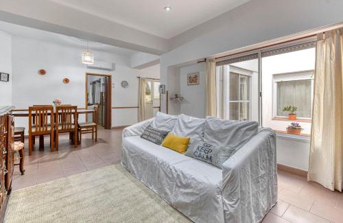 Tigre House | La casa de tigre Centro