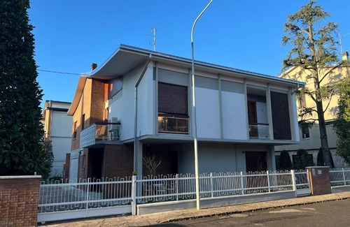 San Faustino-Madonnina-Quattroville Apartment | la casa del parco Ferrari