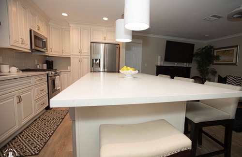 San Gabriel Valley House | LA CASA DEL SOL, 3 BED HOUSE, Border Claremont
