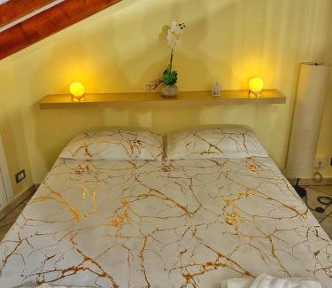 Genoa Apartment | La Casa di Malú -5min centro-porto-acquario-stadio-free wifi