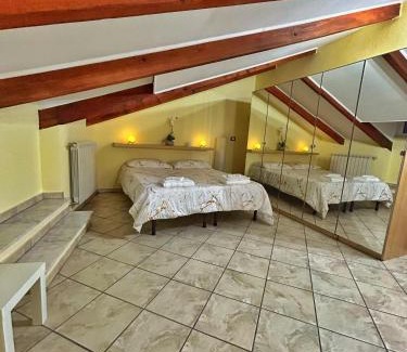 Genoa Apartment | La Casa di Malú -5min centro-porto-acquario-stadio-free wifi