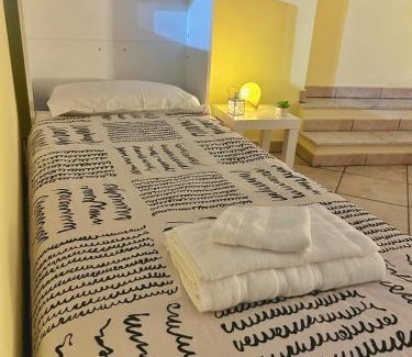 Genoa Apartment | La Casa di Malú -5min centro-porto-acquario-stadio-free wifi