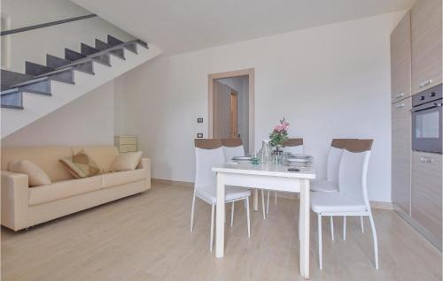 Costa House | La Casa Gialla