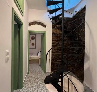 Ano Siros Apartment | La Casa Verde