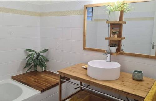 Saint-Benoit House | La Case Marine