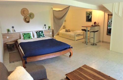 Petite-ÃŽle Bed & Breakfast | La Case O zoizos