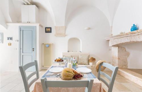 Centro Storico Apartment | La Casetta Bianca by BarbarHouse