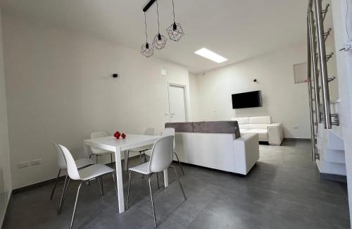 Carovigno Apartment | La casetta della piazza