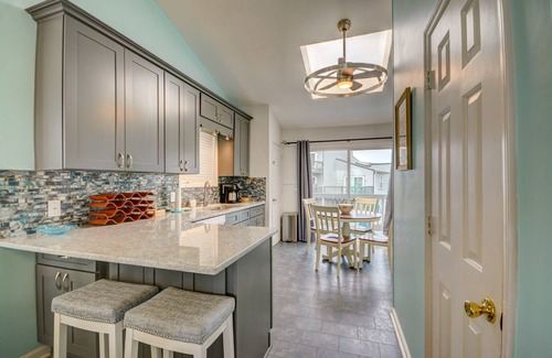 Sneads Ferry House | "La Casita de Playa" - Shipwatch II Oceanfront Townhome - Community Pool