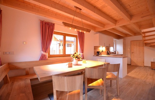 Lechbruck House | La Casita - Holiday home with sauna, fireplace, terrace, balcony, W Lan, dog allowed