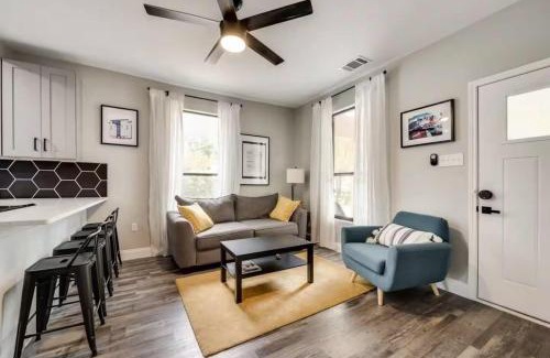 Denton House | La Casita