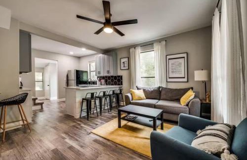 Denton House | La Casita