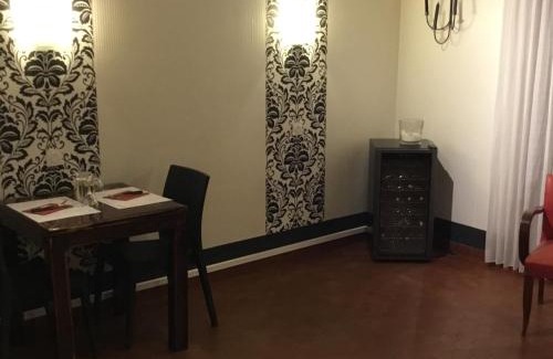 Uzer Hotel | La Châtaigneraie