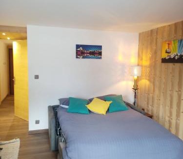 Les Praz-de-Chamonix Apartment | La Chaine du Mont-blanc