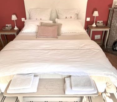 La Noe-Poulain Bed & Breakfast | La Chambre d'hôte de Manou en Normandie