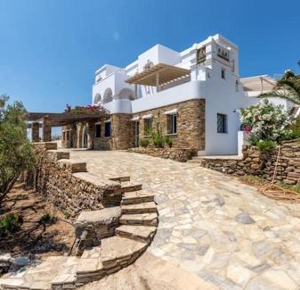 Tinos House | La Chapelle Ouest & Grand suite