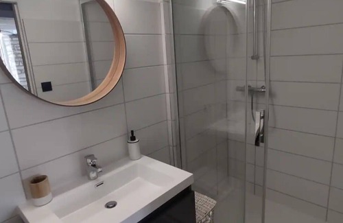 Malansac House | La Charmante petite maison