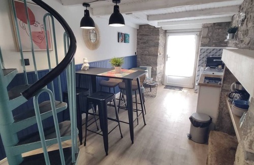 Malansac House | La Charmante petite maison