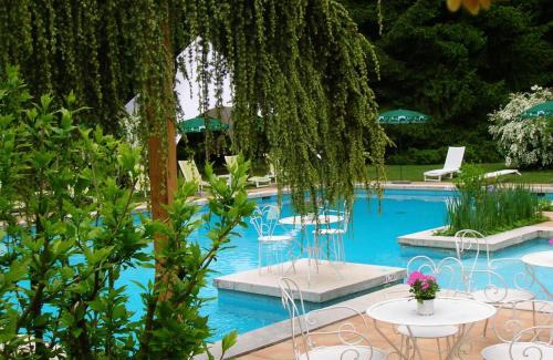 La Balme-de-Sillingy Hotel | La Chrissandière