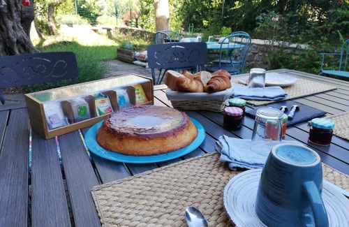 Claret Bed & Breakfast | La Chrysalide