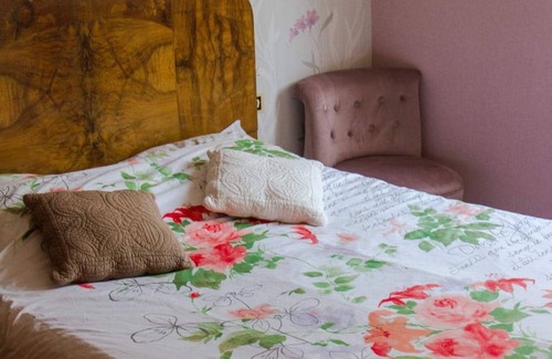 Taintrux House | La Chti Cabane