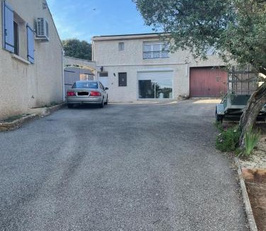Mornas Apartment | La cigale des cantarelles