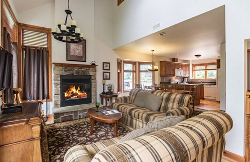 Mont-Tremblant House | La Clairiere - RVMT