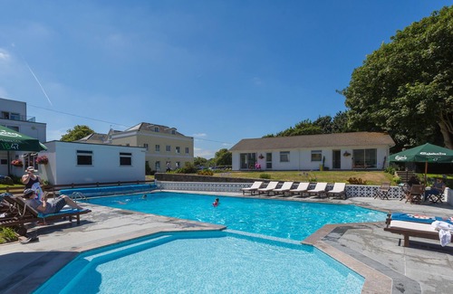 Saint Peter Port Hotel | La Collinette Hotel