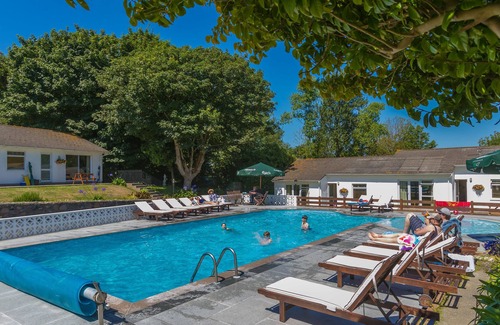 Saint Peter Port Hotel | La Collinette Hotel