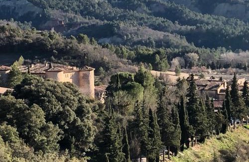 Rustrel Bed & Breakfast | La Cour Carrée