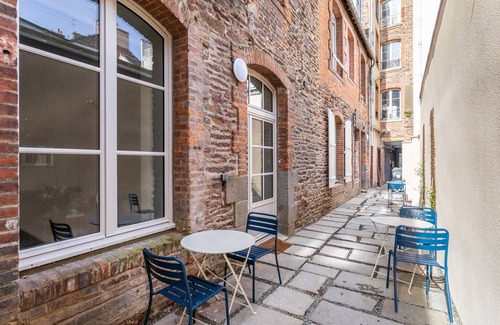 Centre Apartment | La Cour des Carmélites 2 - Studio calme en centre-ville