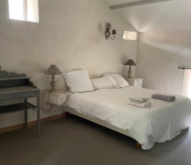 Chapdeuil Bed & Breakfast | LA CROIX DES GRANGES