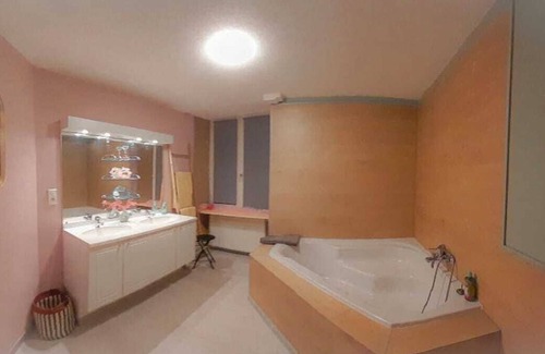 Les Magny Bed & Breakfast | La Curieuse naughty game suite, adult game room