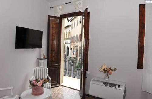 San Miniato House | La Dimora Sotto la Rocca - Deluxe Family Suite
