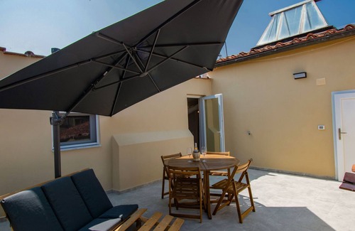 Pisa City Centre Apartment | La Dolce Vista by Interhome