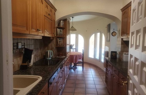 La Canuta Ski Chalet | "La Favorita: Mountain Serenity with Ocean Views".