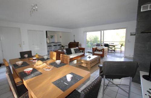 Bagnols-en-Foret Villa | La Fenouillarde YourHostHelper