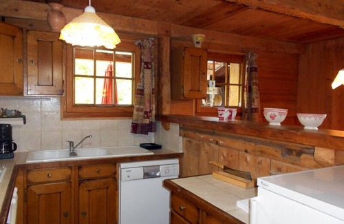 Notre-Dame-de-Bellecombe House | LA FERME DES FAVRAYS