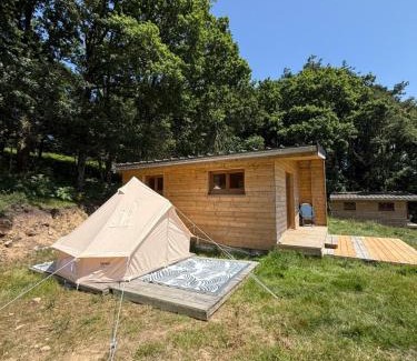Saint-Gilles-du-Mene House | La ferme de beau soleil Gîte et cabanes