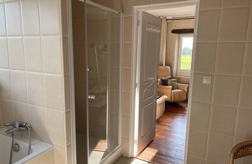 Sainte-Mere-Eglise Bed & Breakfast | La Fière Bridge entire Guest House w/Staff.