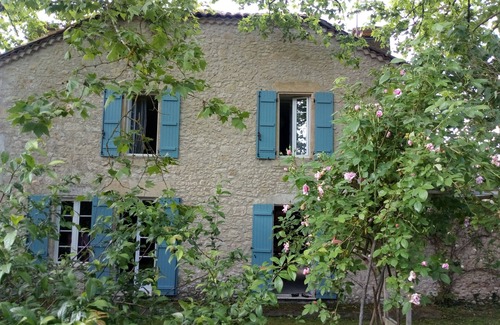Sainte-Maure-de-Peyriac Cottage | "La foigniere" Old stone outbuilding