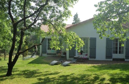 Breuil-Barret House | La Folie