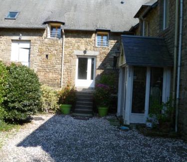 La Rochelle-Normande House | La Gilberdiere