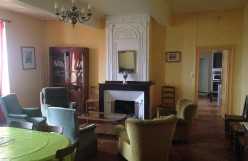 Airoux Apartment | La Ginelle - Appartement Guy