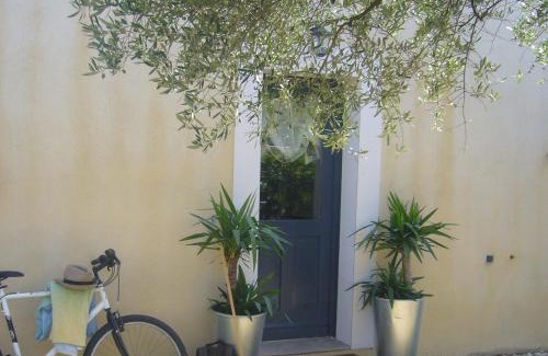 Argilliers Apartment | La Ginente Appartement