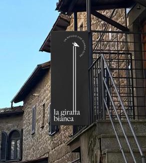 Vallerano House | la giraffa bianca