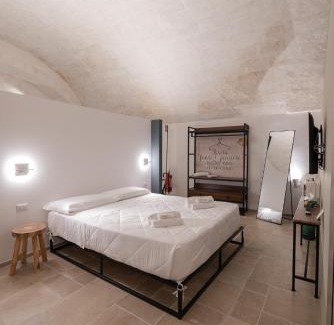 Sasso Caveoso House | La Goccia Suite