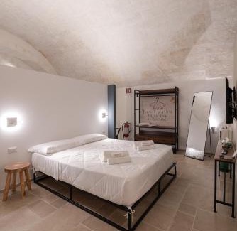 Sasso Caveoso House | La Goccia Suite