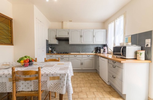 Giens Villa | La Grande Auguière, spacious family villa